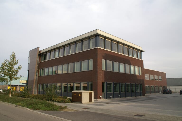 Bedrijfspand in Nijkerk uit bouwteam