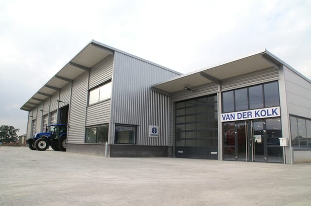 Bedrijfspand in Zetten met showroom