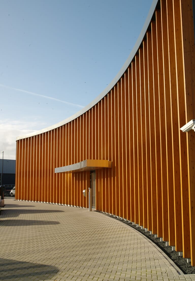 Bedrijfsgebouw All Dent in Veenendaal