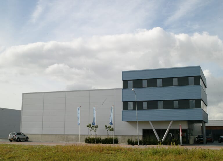 Kantoorpand met productie in Nijkerk