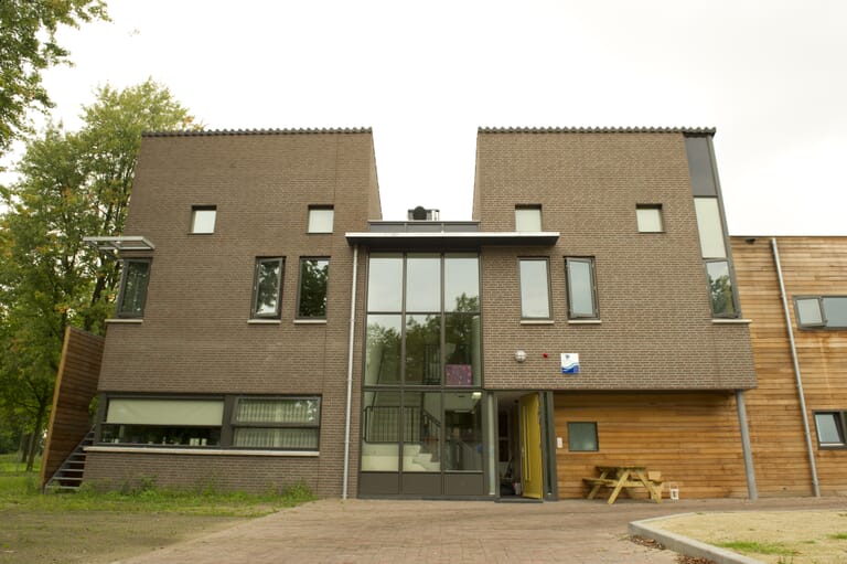 Gebouw voor gezondheidszorg "De La Salle"