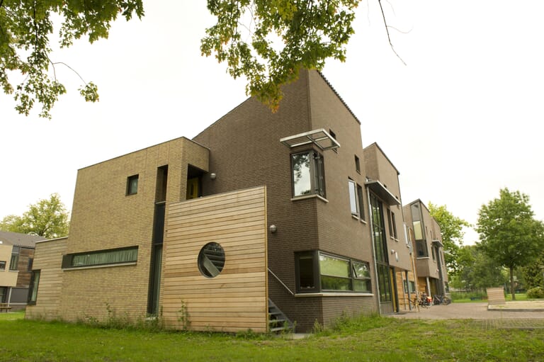 Gebouw voor gezondheidszorg "De La Salle"