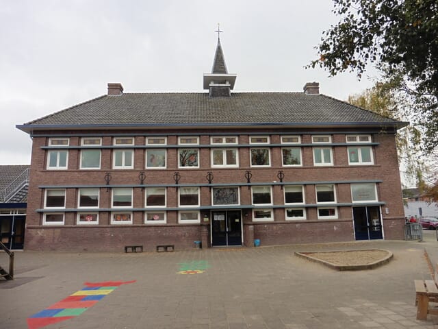 Renovatie en verbouw bassischool "St. Antonius"