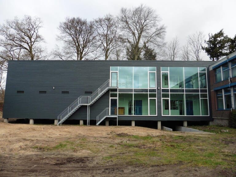 Diverse uitbreidingen aan "Herman Jordan College" bouwteam