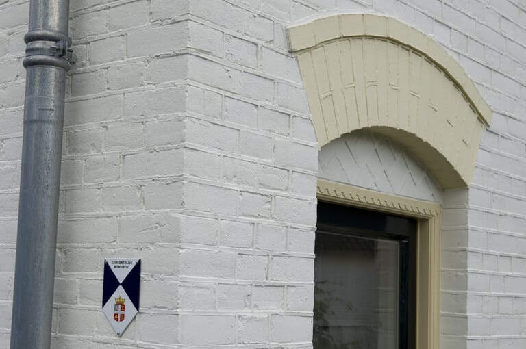 Restaureren en samenvoegen van drie woningen