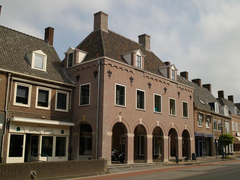 Restauratie winkel en appartementen in Rhenen