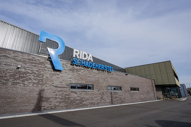 Nieuwbouw Autoschade herstelbedrijf Rida