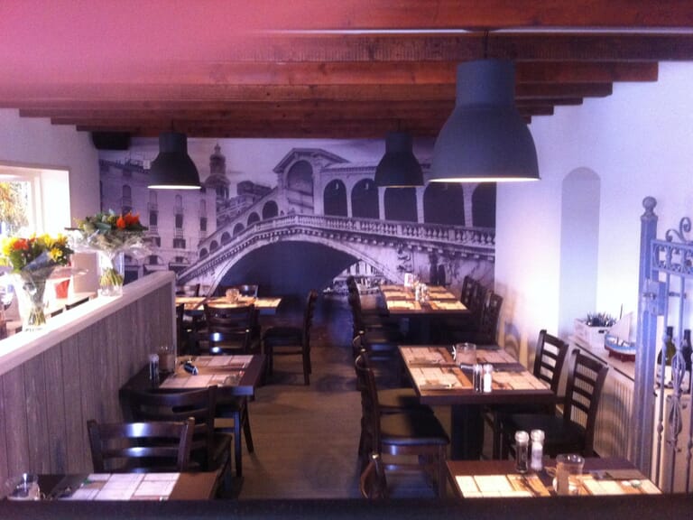 tempesta_pizza_en_pasta_bruinisse_uiteten