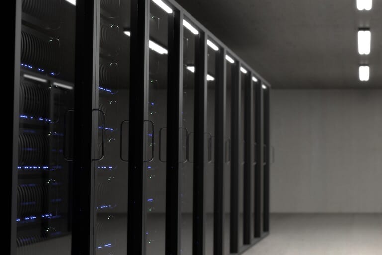 pexels-manuel-geissinger-325229