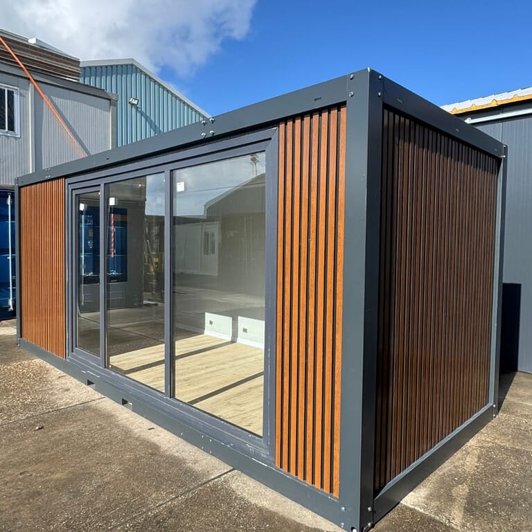 Dienst: 6 meter kantoor unit - luxe uitvoering