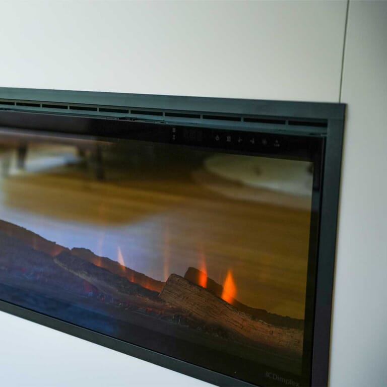 Cinewall met sfeerhaard