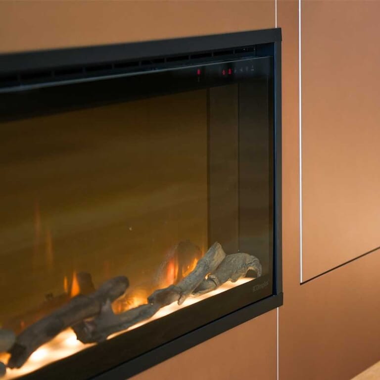 Cinewall met sfeerhaard