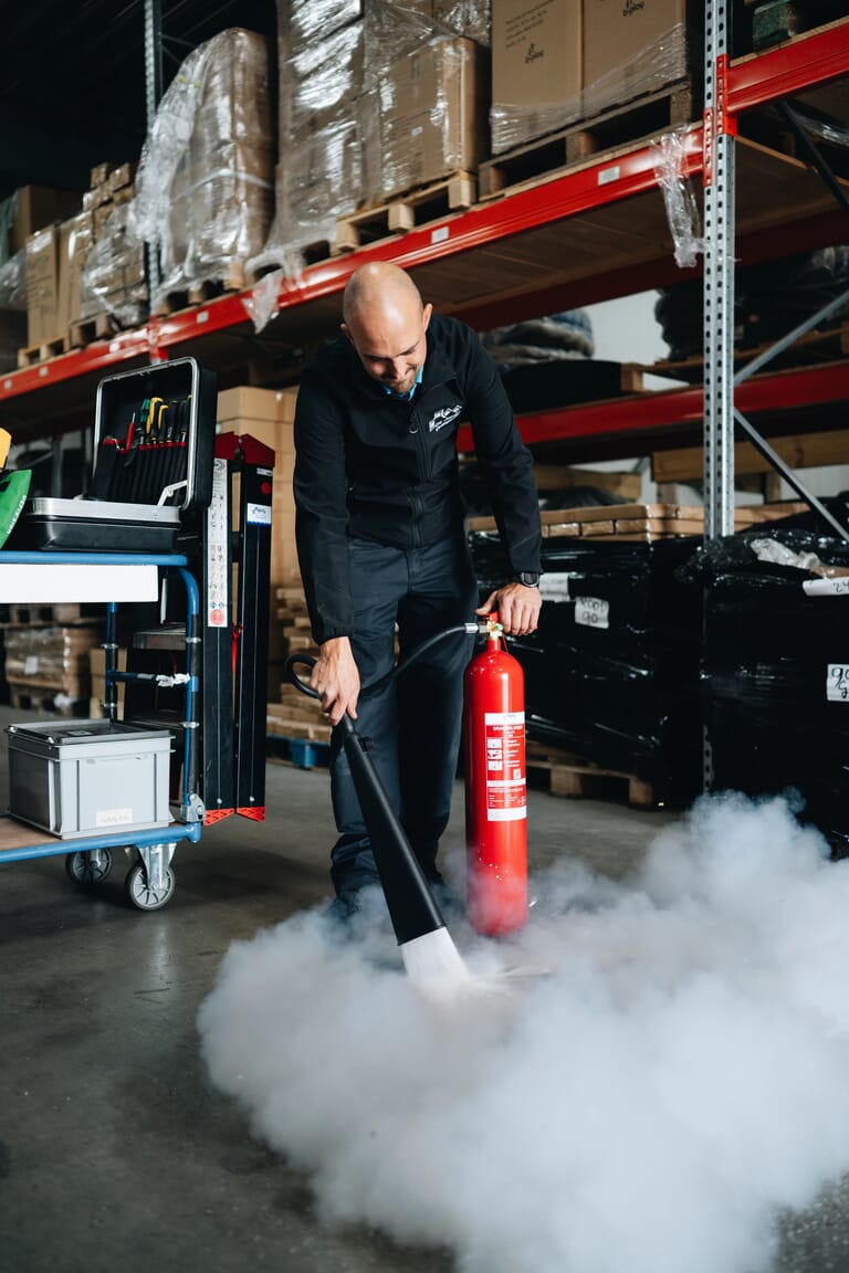 dejongeveiligheid_veiligheidspartner_brandblusser