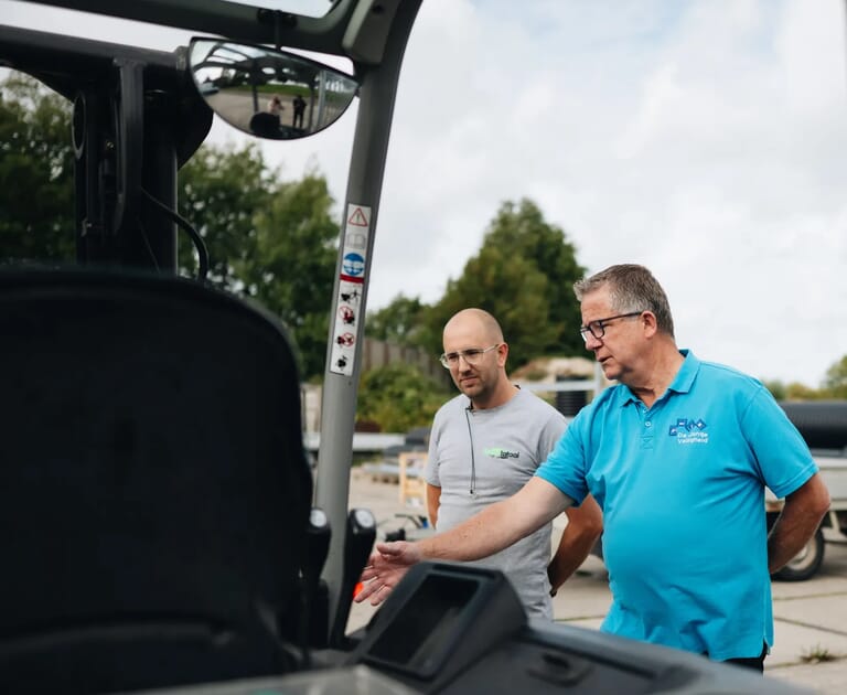 minikraan_de_jonge_veiligheid_collega