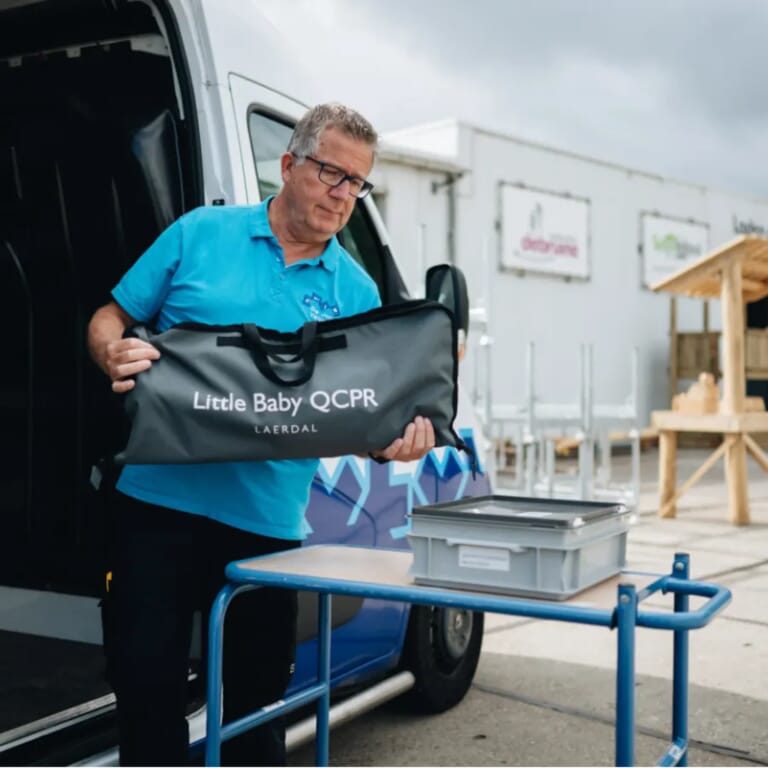 Dienst: Reanimatie &amp; AED baby en kind