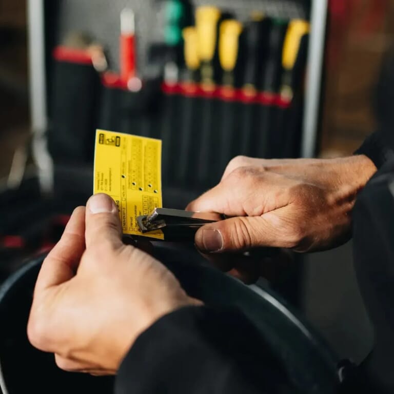 Dienst: Droge blusleiding