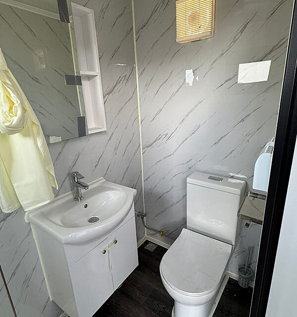 Tiny House (Compact Black)