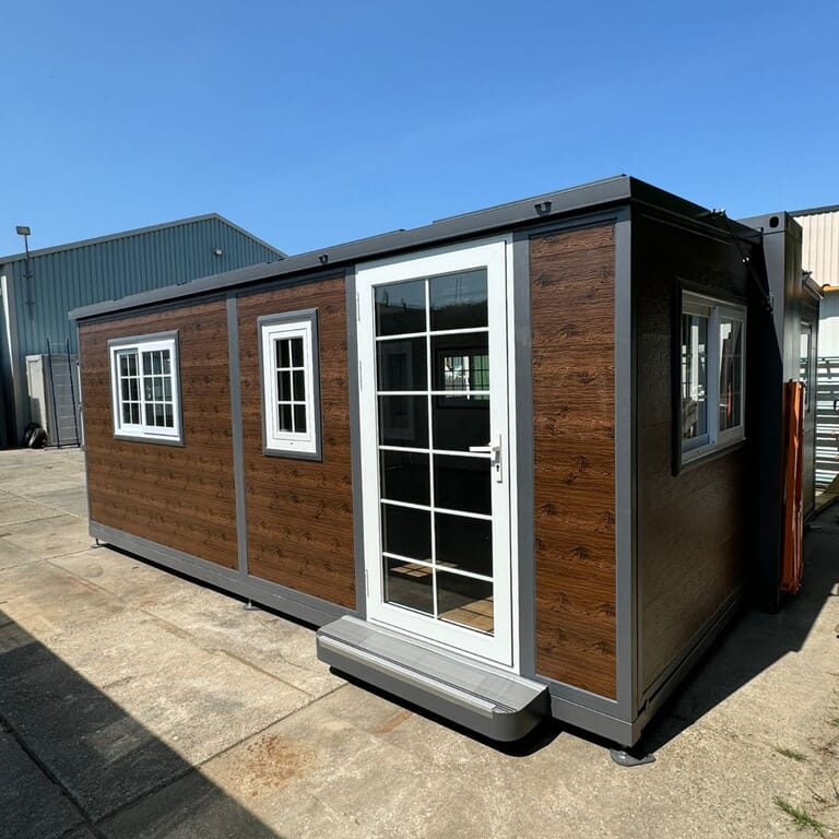 Dienst: Tiny house (Model S)