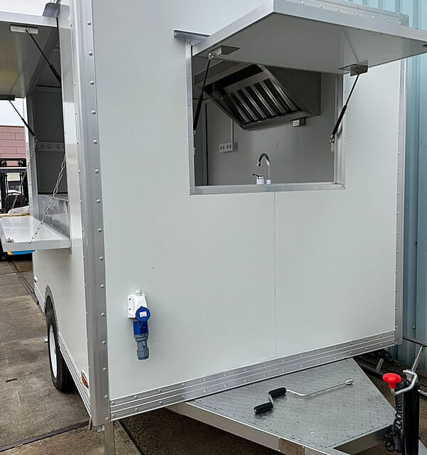 Foodtruck box trailer