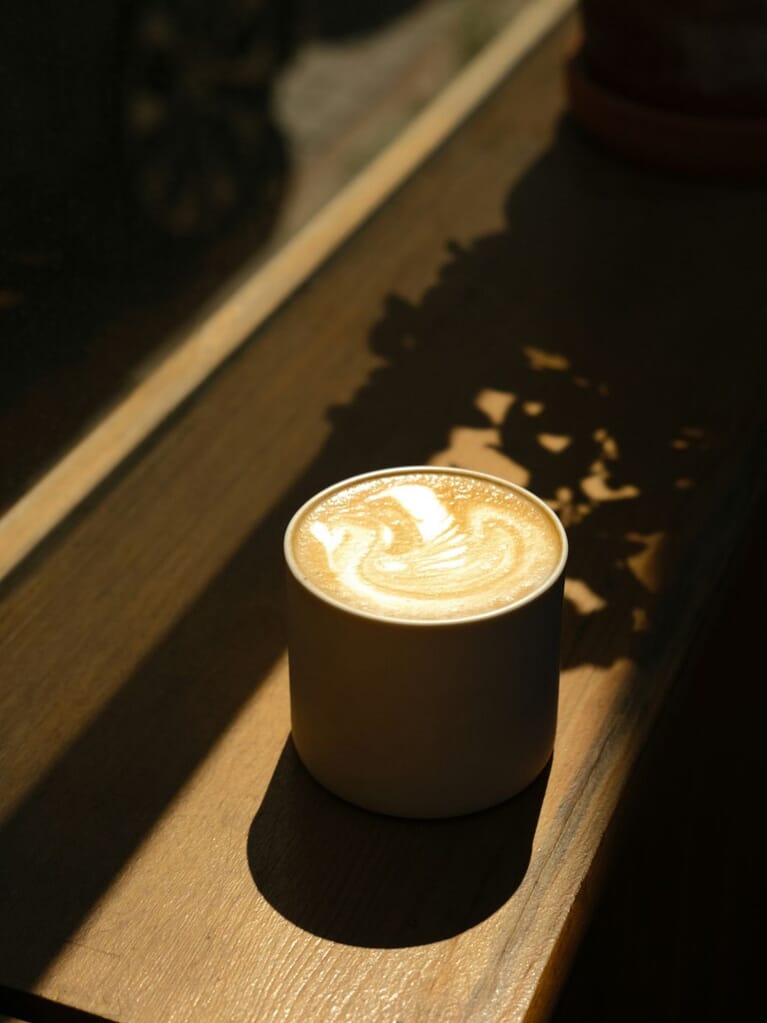 Looking for better coffee for your restaurant, café or workspace?

At Lanka Coffee, we offer specialty coffee with a rich flavour and a story worth sharing. Coffee that is carefully sourced, roasted with attention and made to bring more quality to every serving.
If you want to serve coffee that feels just as good as the rest of your experience, we would love to help.
Get in touch with us to explore the options for your business.

#lankacoffee #greenbeans #specialitycoffee #coffeelover #barista - Geplaatst door @lankacoffeeandspices