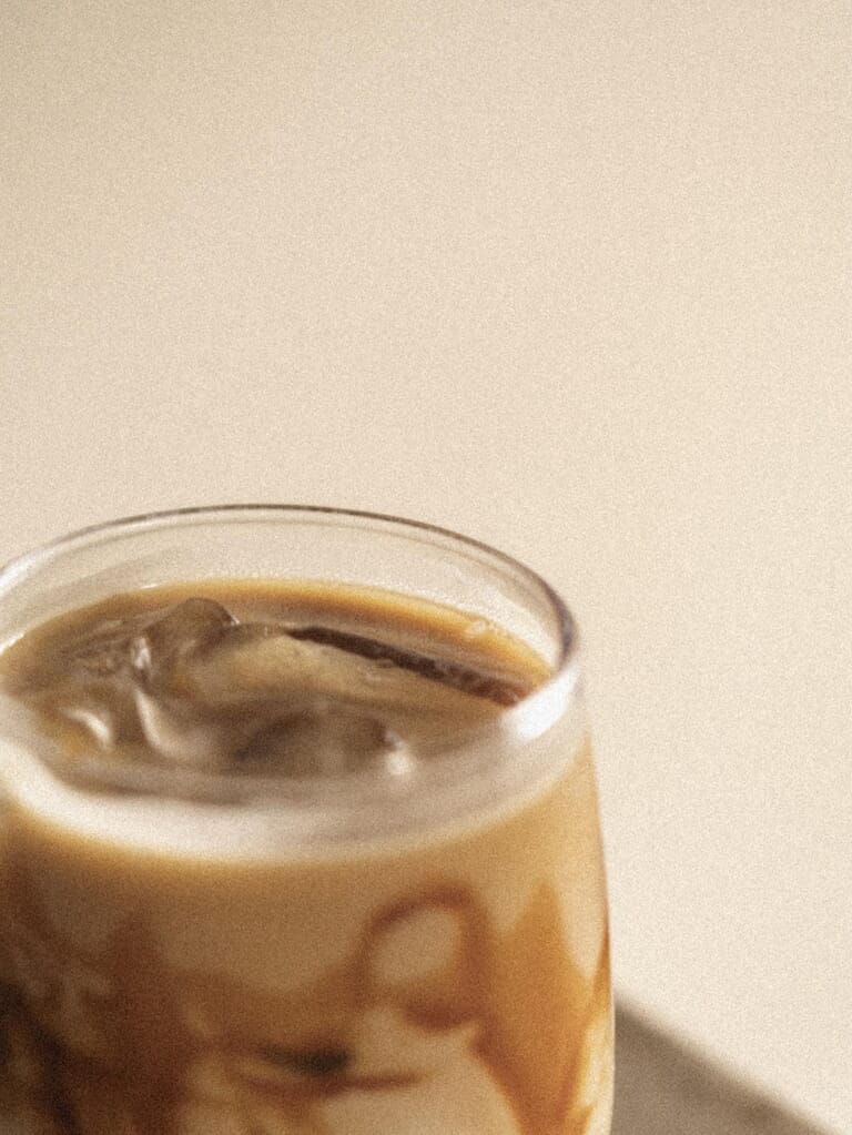Want to taste our delicious coffee for yourself? 
Order via our website. Link in bio.

#coffee #website #icedcoffee #lankacoffee #coffeelover - Geplaatst door @lankacoffeeandspices