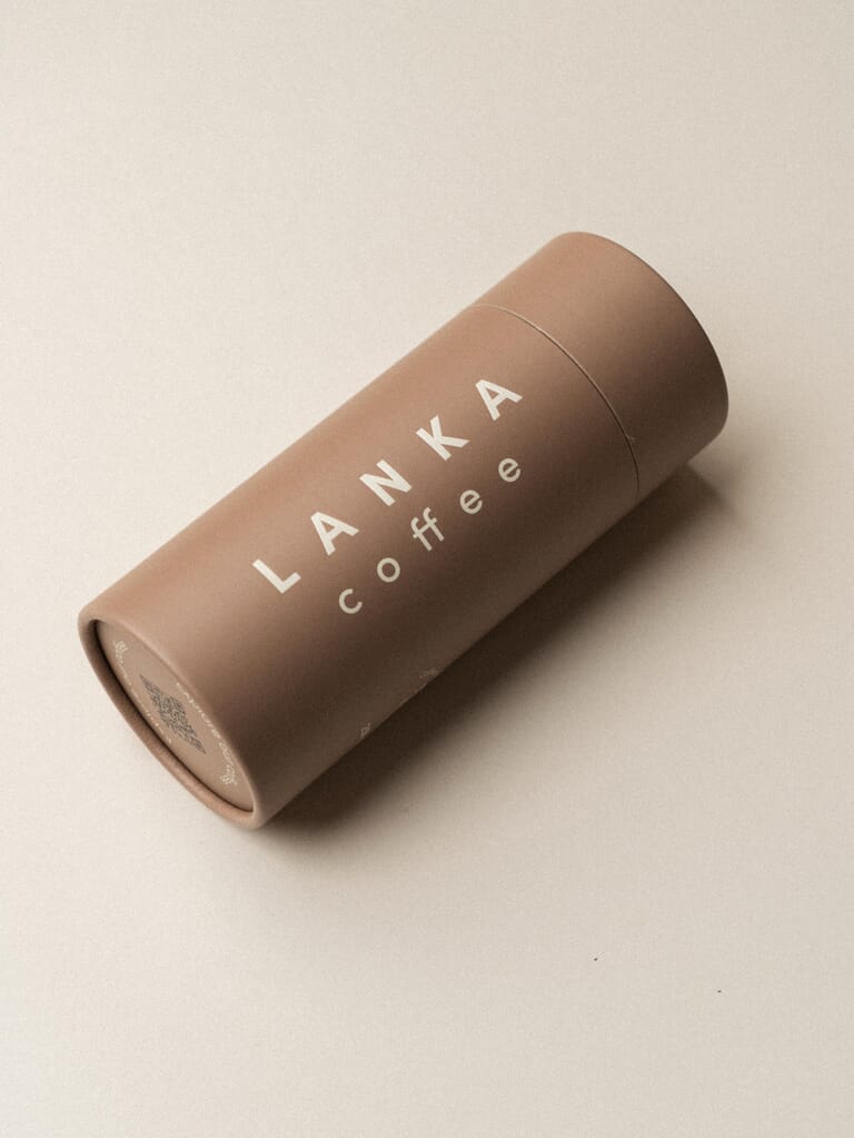 Mosa is rich, full and beautifully rounded, with notes of cocoa, dried fruit and nuts, complemented by hints of dark chocolate and caramel.

Want to order? Click on the photo and you will be taken directly to our website.

#mosa #lankacoffee #coffee #coffeelover #srilanka - Geplaatst door @lankacoffeeandspices