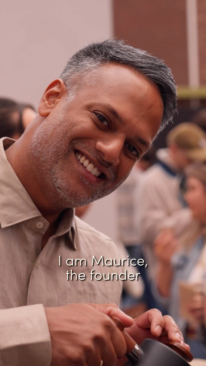 Meet Maurice, founder of Lanka Coffee.

In this short video, he introduces himself. A chance to get to know the person who started Lanka Coffee a little better.

Want to hear more from Maurice? Let us know what you’d like to ask him in the comments.

#lankacoffee #coffee #specialtycoffee #srilanka #koffie - Geplaatst door @lankacoffeeandspices