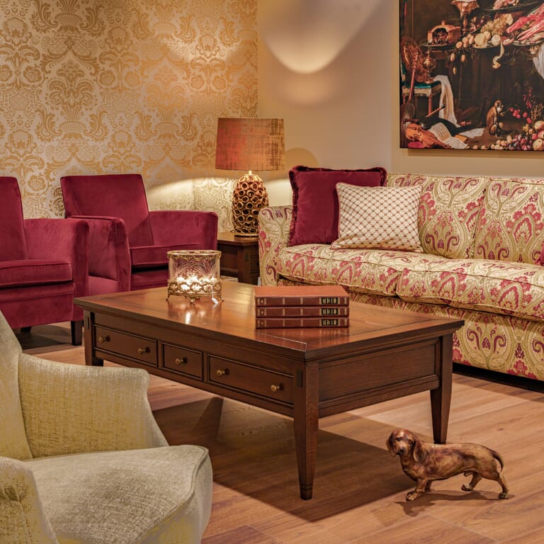 klassiek eiken salontafel