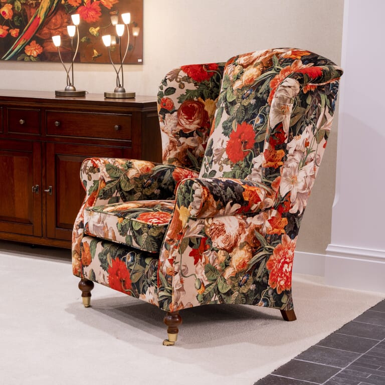 Oorfauteuil-gebloemd-bloemstof