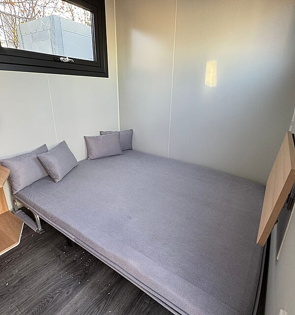 Tiny House (Compact Black)