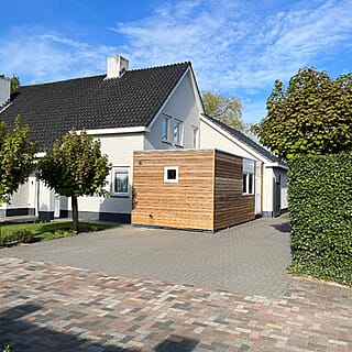 WMO-Zorgunit aan voorzijde woning