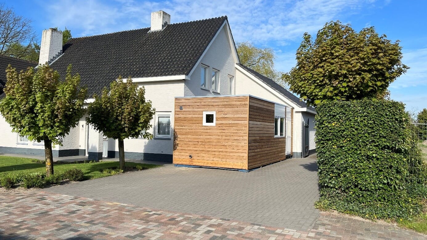 WMO-Zorgunit aan voorzijde woning