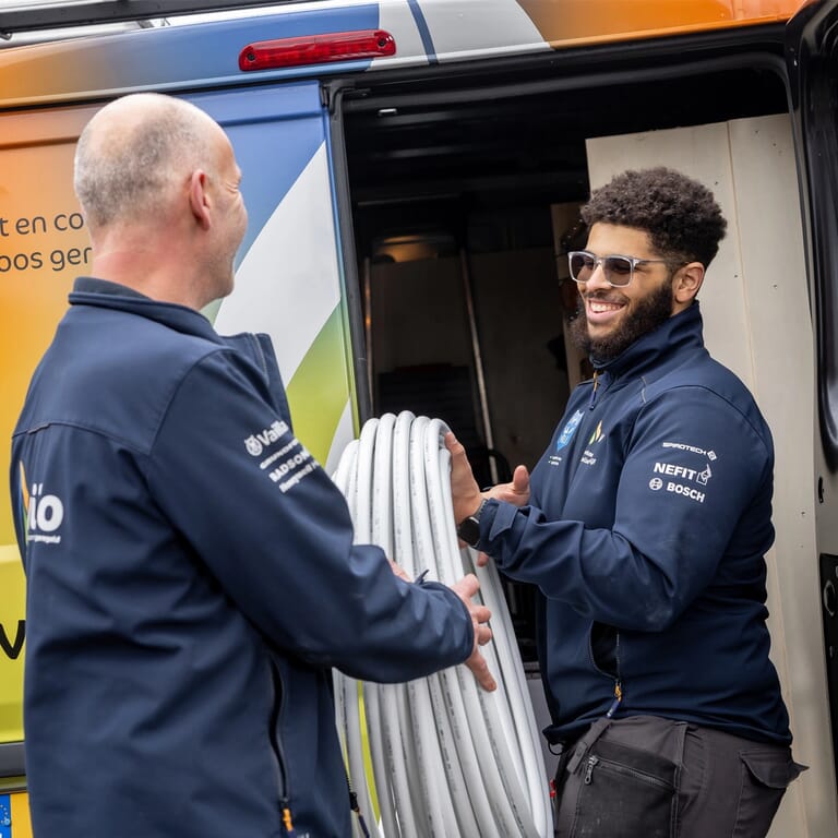 vizo_installatietechniek_collegas_werkbus