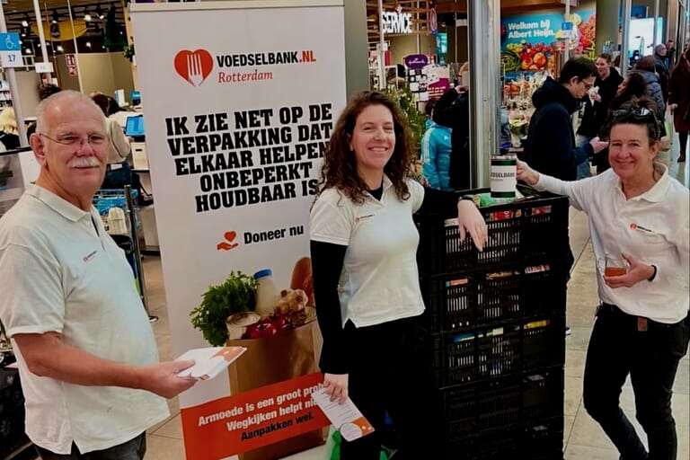 Medewerker inzameling supermarkten.